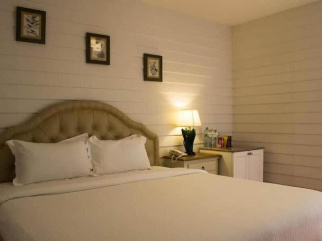 Ban Thungdang Housetel Bangkok Hotel Bagian luar foto